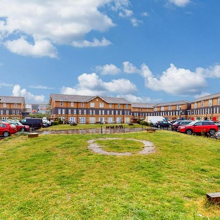 Appartement Elegant 1Bed Flat With Parking 5 Min To Hackney Wick à Londres Extérieur photo